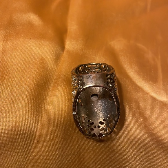 Gold colored ring with faux pearls & blue gems.size 7-Costume jewelry - Picture 7 of 11